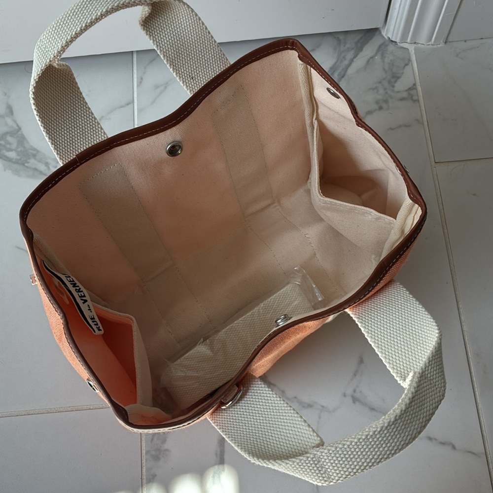 Rue De Verneuil TRAVERSÉE Small Tote Bag. - Picture 4 of 7